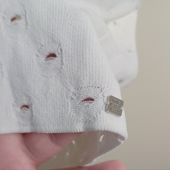 One Grey Day White Knitted Sleeveless top - Picture 4 of 4